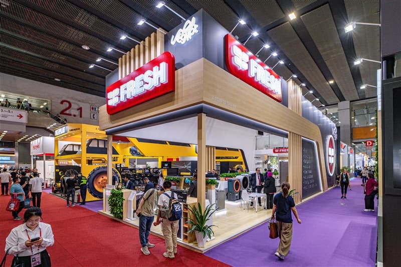 Interior de la Feria de Cantón